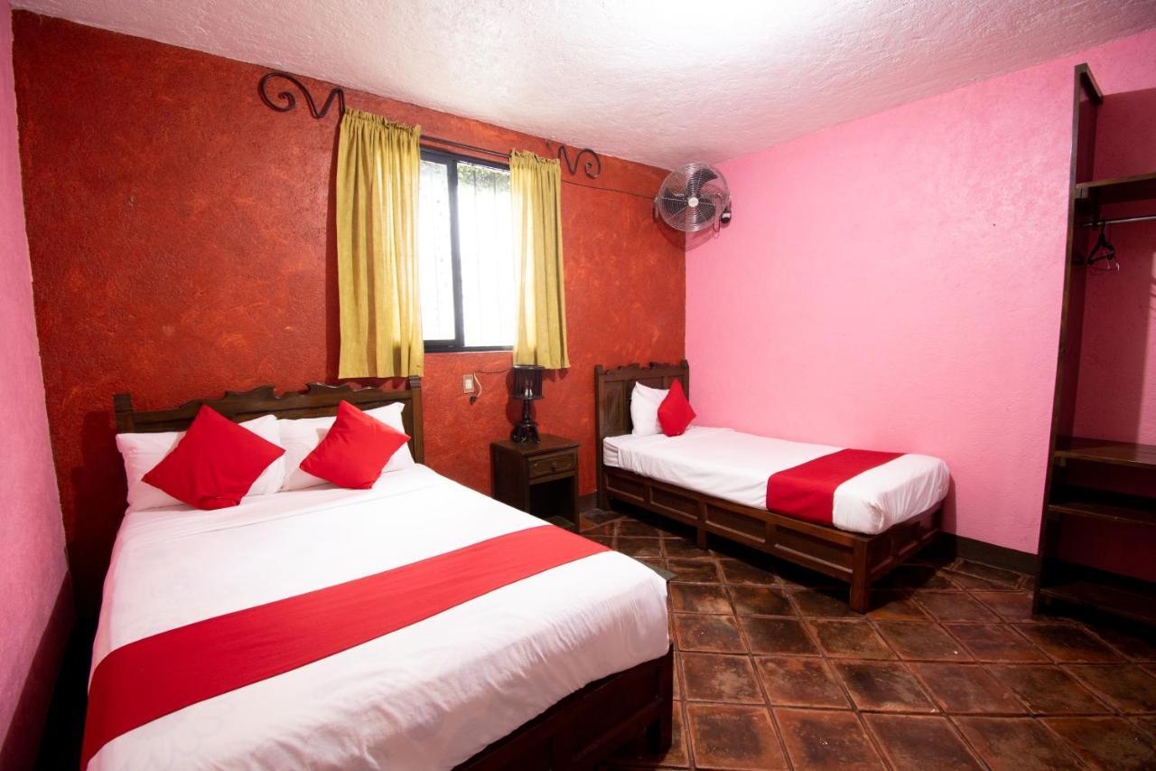 Hotel Marmil Малиналько Экстерьер фото